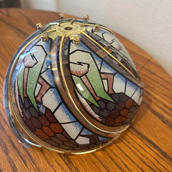 Decorative Stained Glass vintage stained glass lap shade - Picture 2 of 4